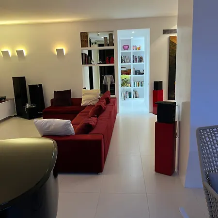 Sans Souci Villa *